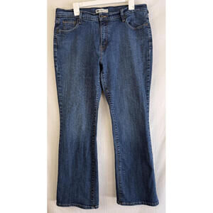 Levi's 515 Bootcut Women's Size 16M W33 L32 Blue Denim Jeans Casual Pants